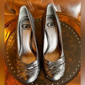 Gianni Bini Black Heel - size 8.5